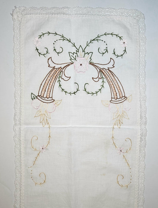 Vintage Hand Embroidered Linen Table Runner Cutwork Lace Floral Cottagecore