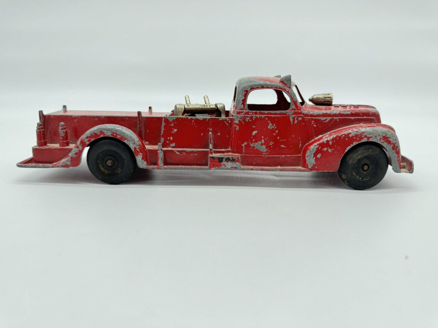 HUBLEY KIDDIE TOY #472  Die Cast Metal Fire Engine Truck USA Original Paint