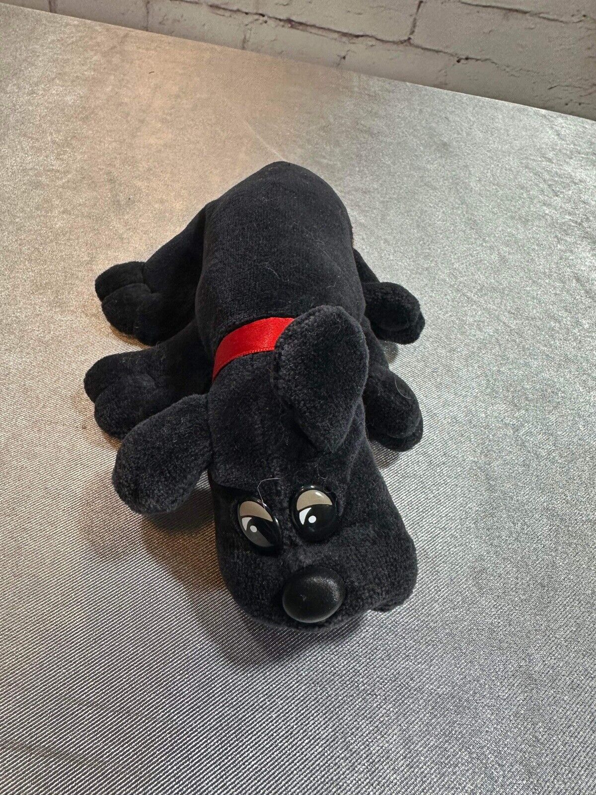 Vintage LOT 1980s Pound Puppies Dog House, 2 Lg Dogs, 3 Sm Dogs + Pond Kitty