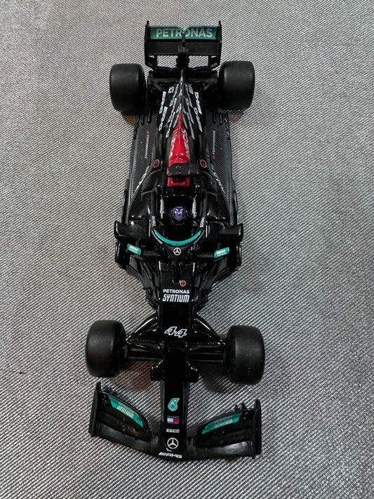 1:43 Benz AMG W12 F1 #44 Hamilton/Bottas #77 2021 Bahrain Diecast Car Model 002