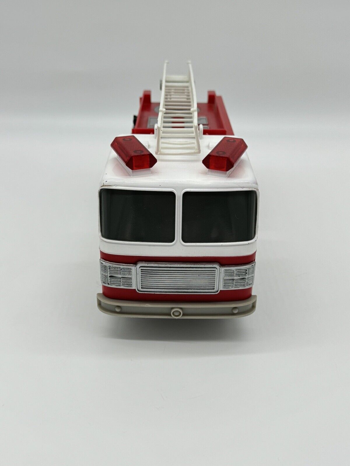 Tonka Lights and Sounds fire engine #06737. It works!