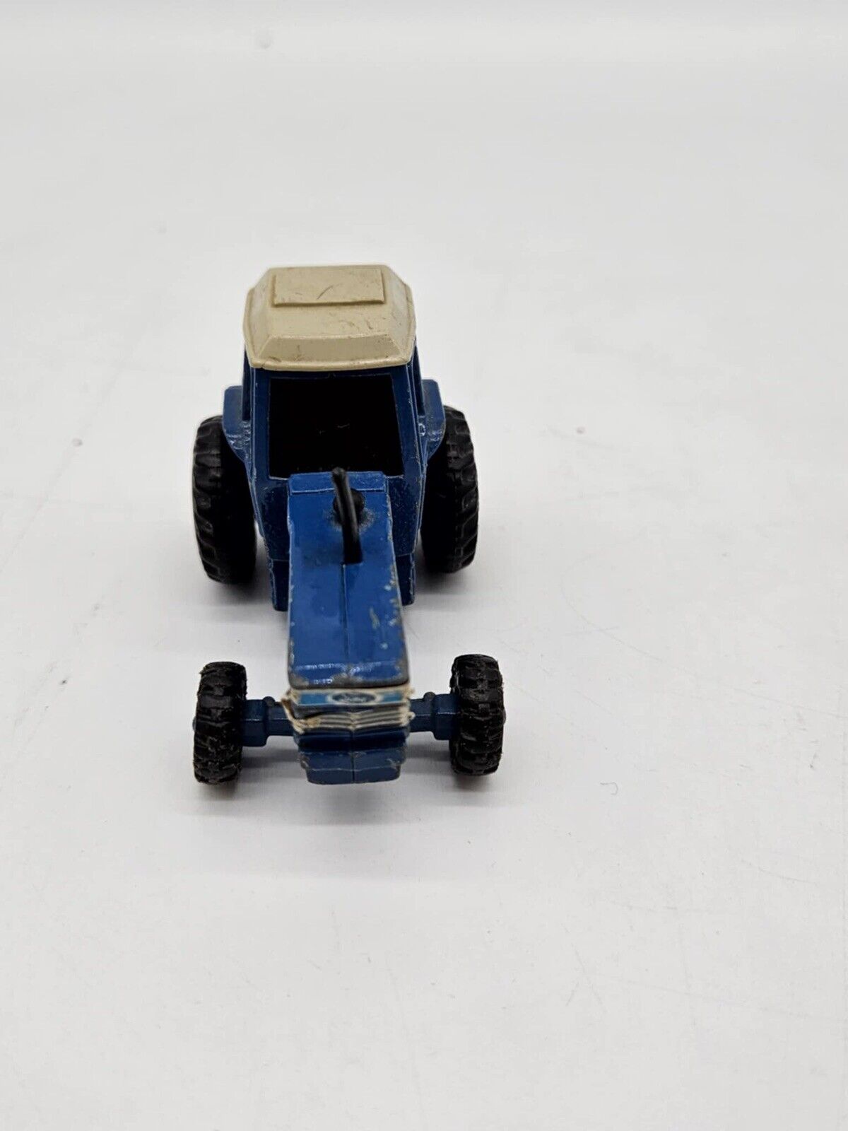 Vintage Ford TW-35 Tractor with Cab Diecast 2 3/4 Inches 1/64 Scale