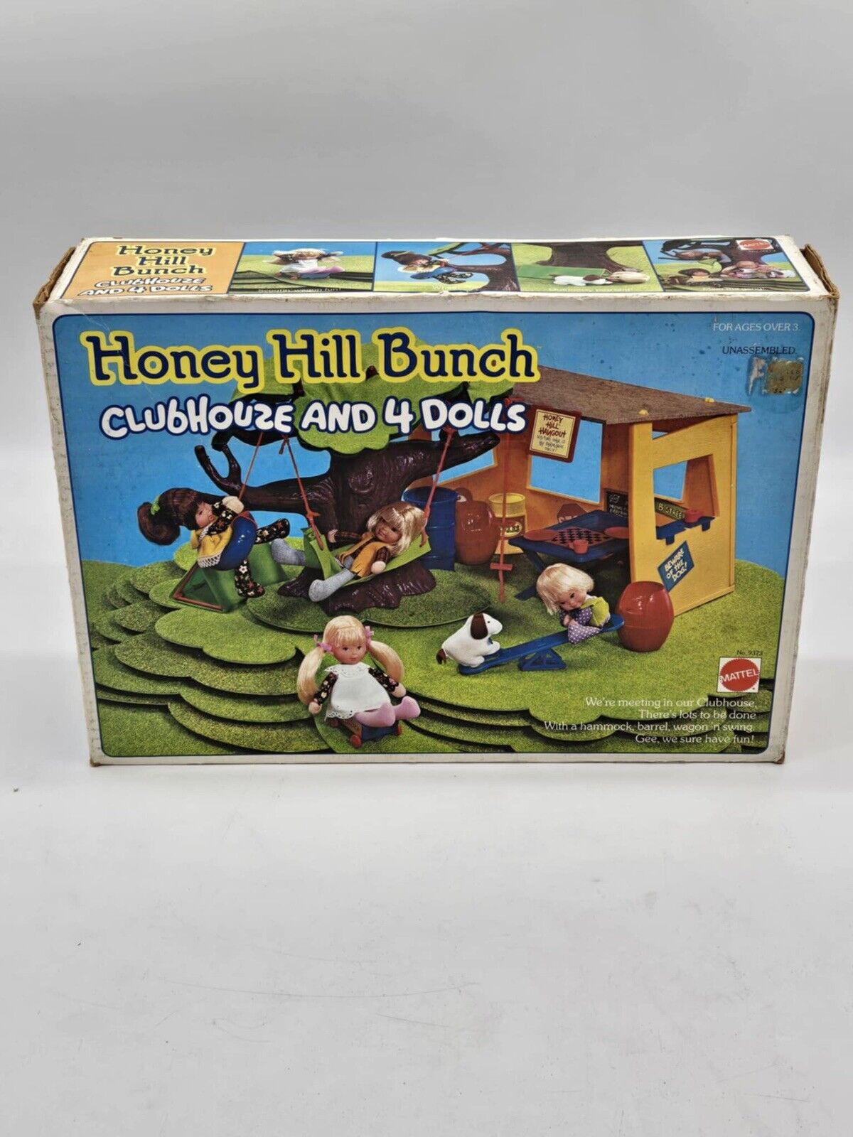 Honey Hill Bunch Club House with Box ~ (Missing Dolls)