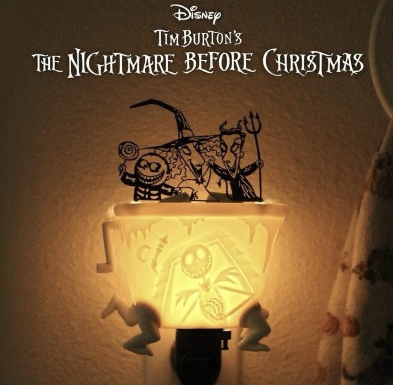 Scentsy Collector Night Before Christmas Lock Stock and Barrel Mini Warmer – New