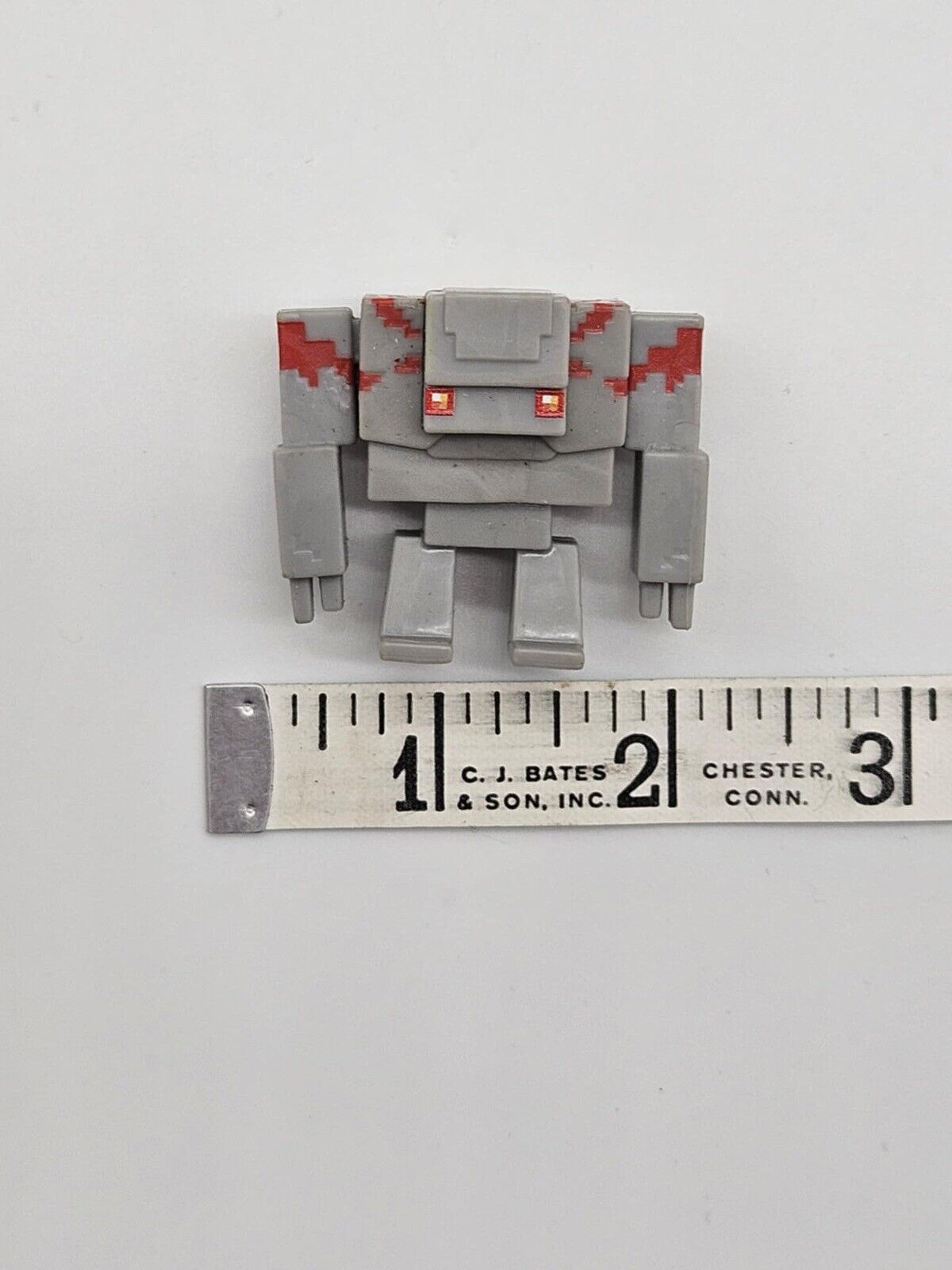 MINECRAFT Mystery Mini Figure Dungeon Series 20 Redstone Golem NEVER PLAYED WITH