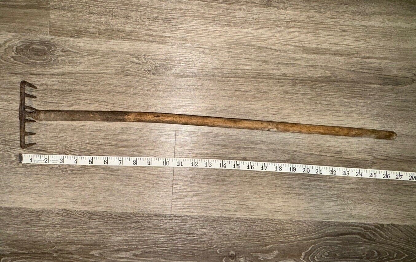 Vintage 7 Tine Hand Cultivator Hand Rake Wood Handle Garden Tool 27”