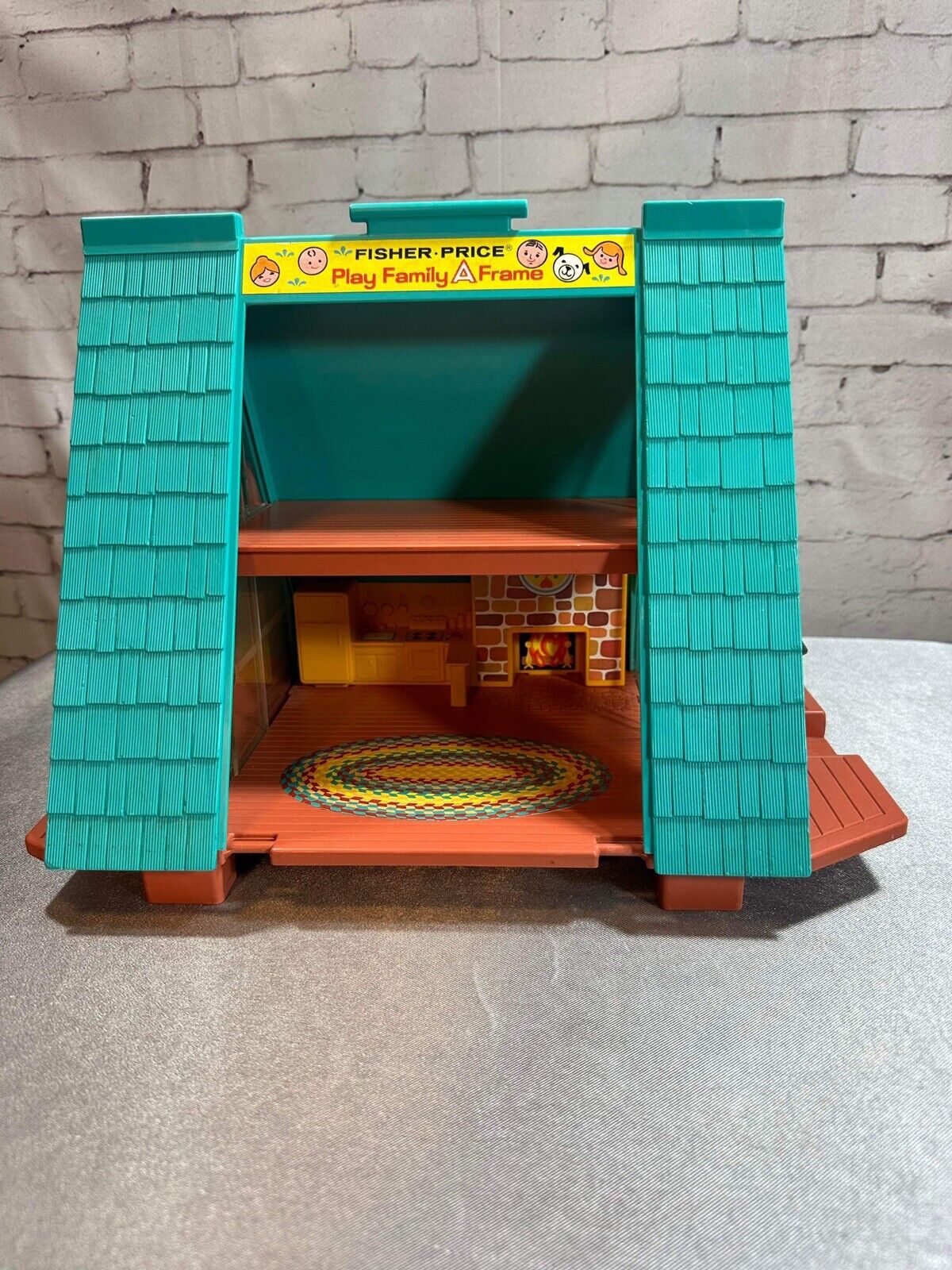 Vintage Fisher Price Little People 990 - 1974 Family A Frame House - MINT