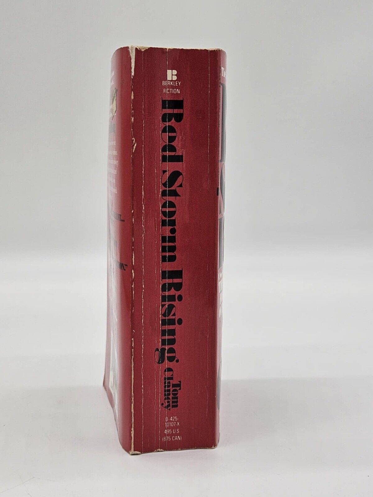 Red Storm Rising: A Suspense Thriller - 042510107X, Tom Clancy, paperback