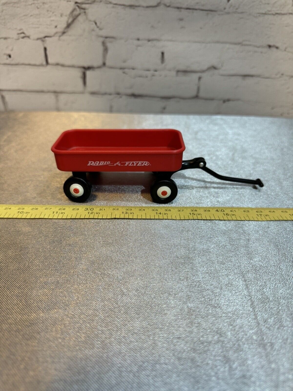 Radio Flyer Wagon Vintage 1991 Miniature Toy  Dairy Queen Cake Topper Promo