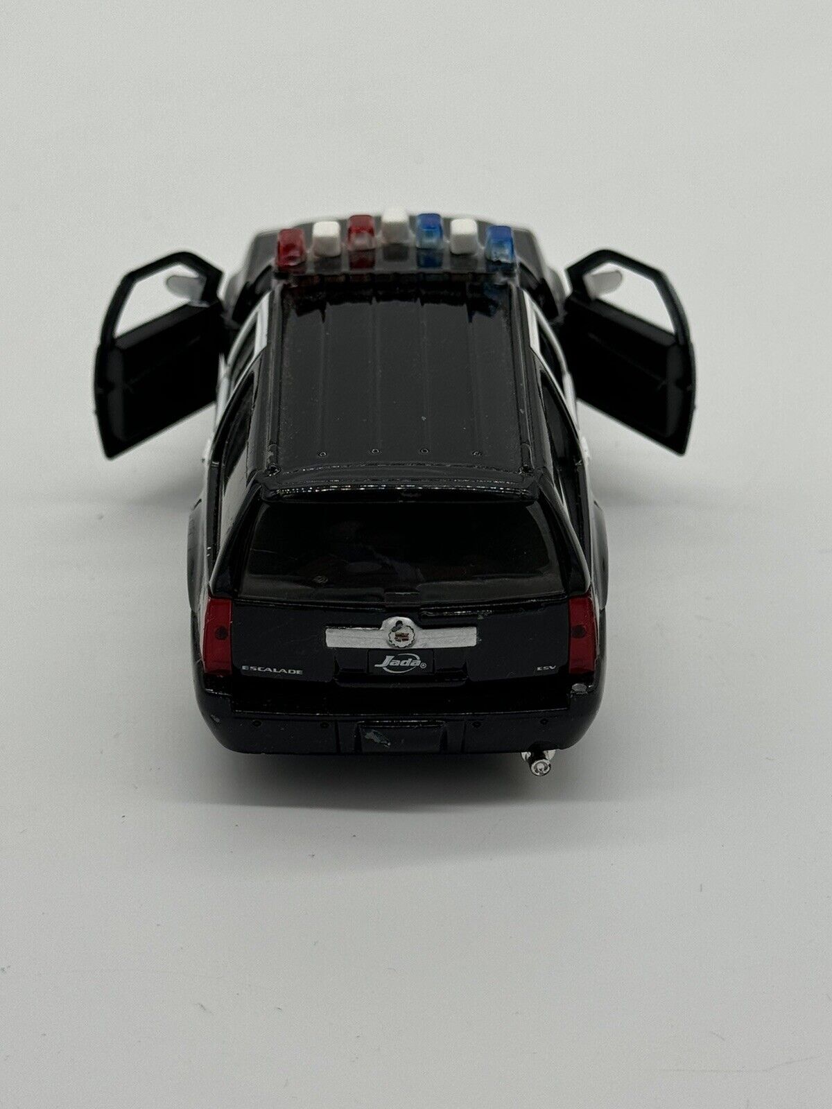 Jada Toys 2007 Cadillac Escalade Police Vehicle 1:32 Die Cast  MTY 005