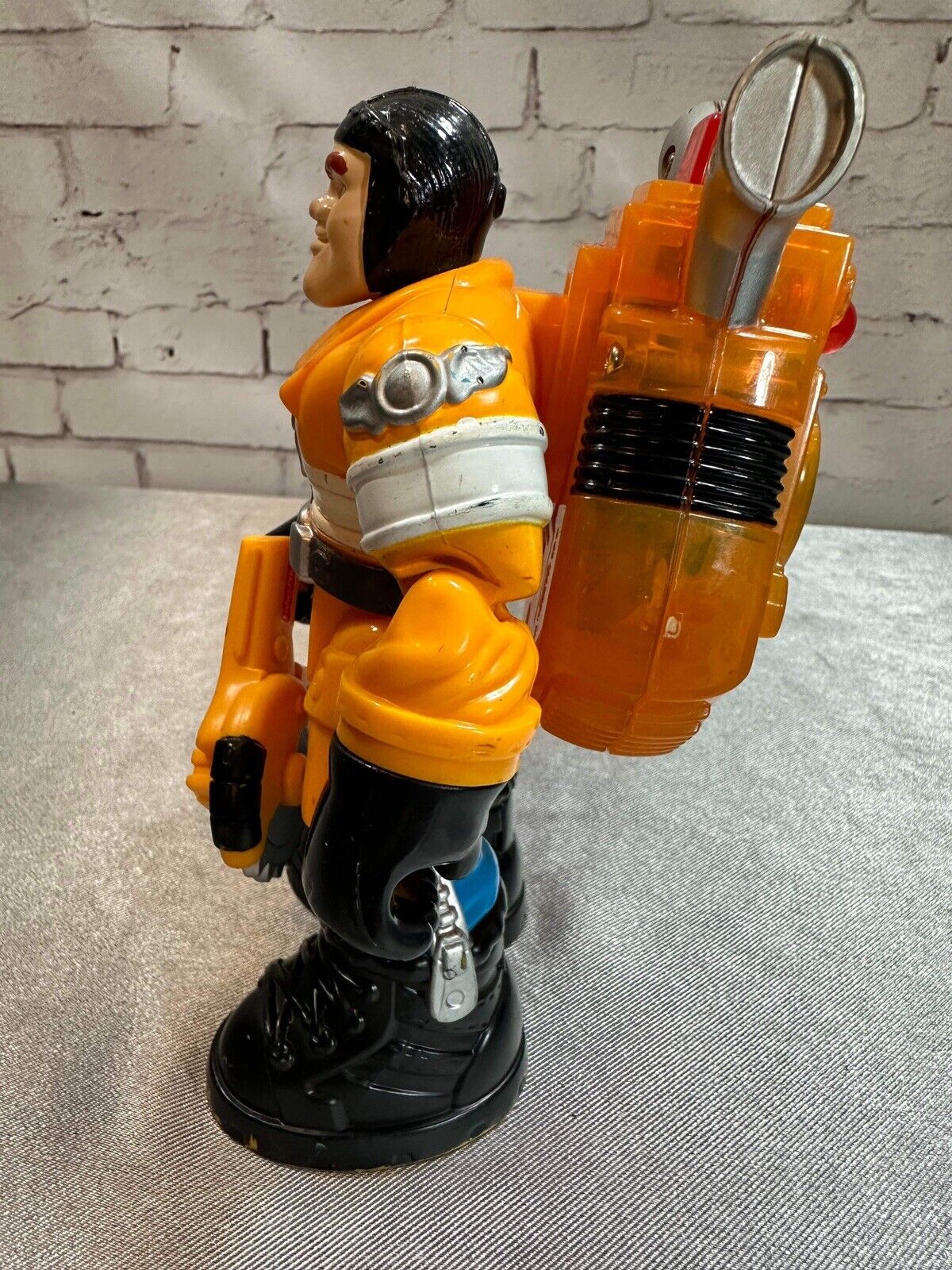 Vintage 1999 Fisher-Price Mattel Rescue Heroes Fireman Action Figure VTY