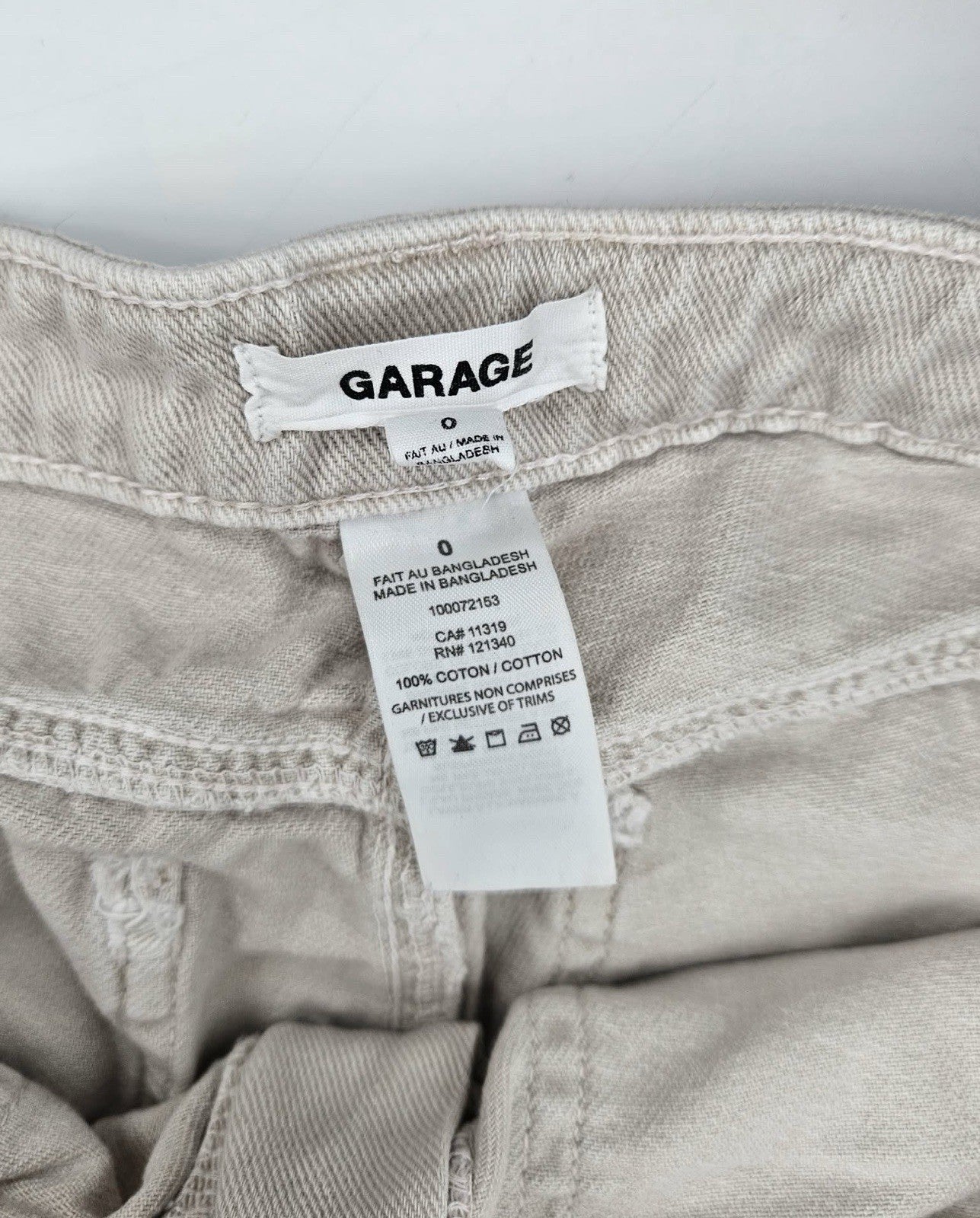 Garage Women’s Beige Cargo Pants Size 0 Wide Leg Utility
