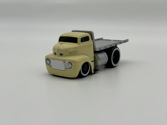 1950 Ford Coe Flatbed Truck Collectible 1/64 Scale Diecast Model Collector 006