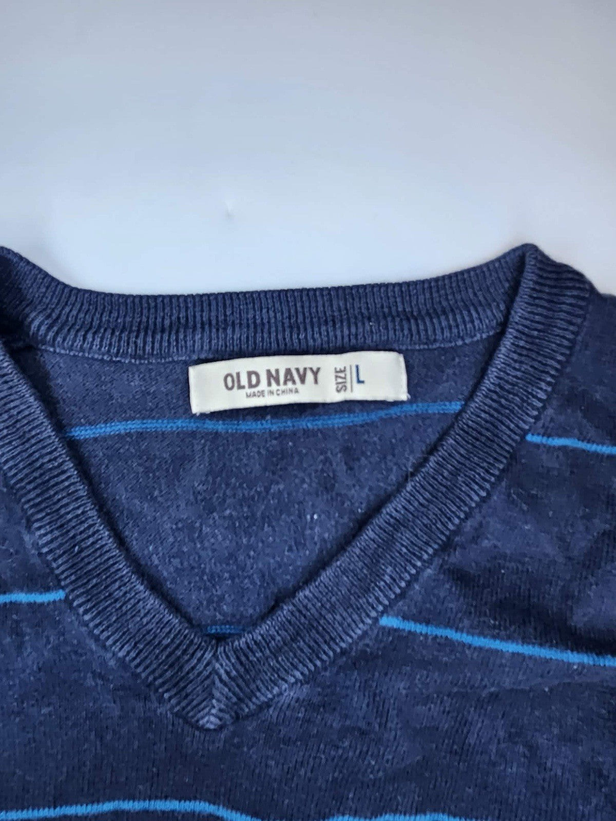 Old Navy Sweater Mens Large Blue Striped Pullover Long Sleeve V Neck