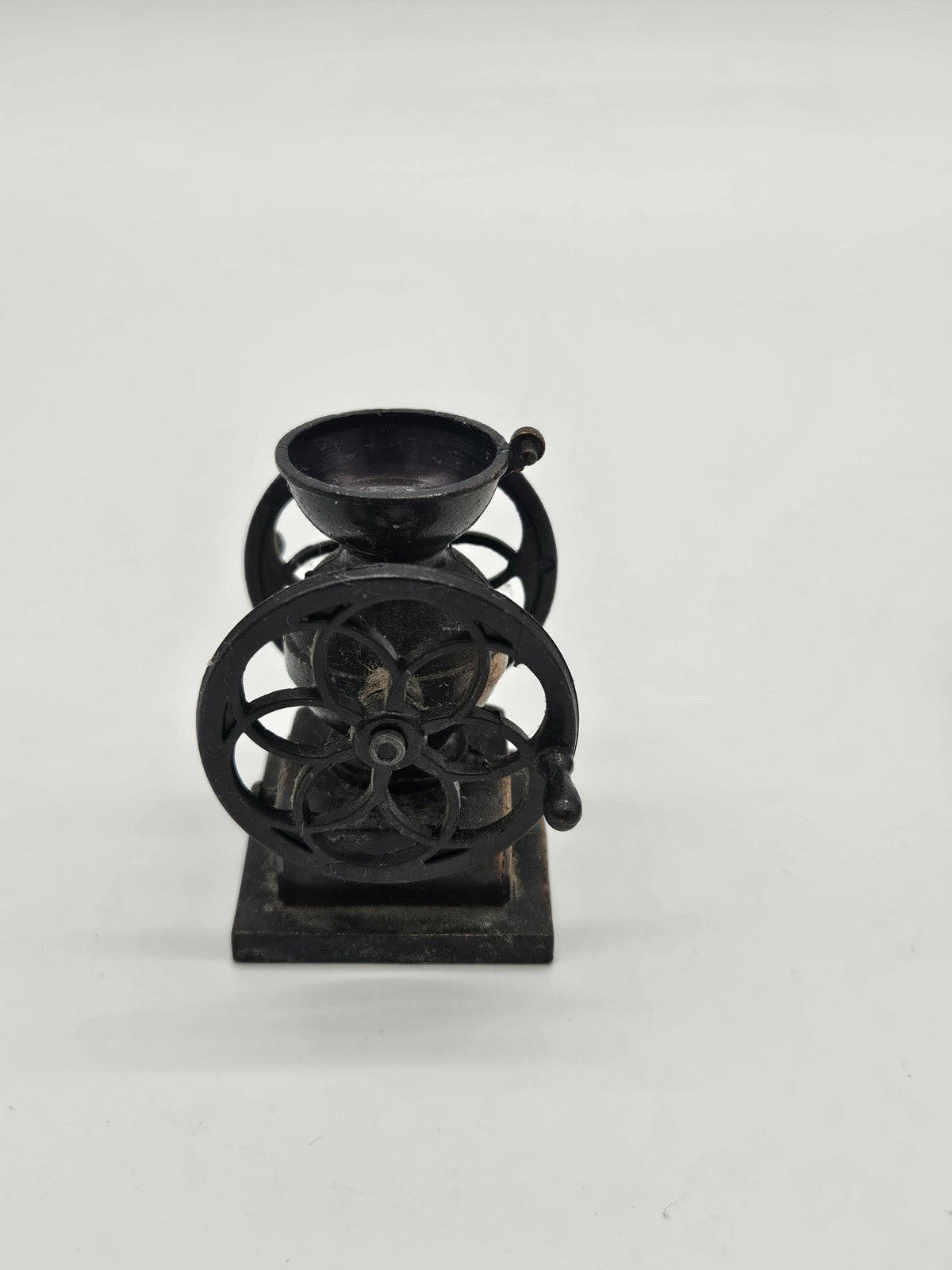 Vintage Mini Cast Iron Coffee Grinder Mill Pencil Sharpener Dollhouse