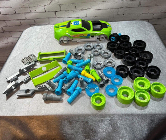 Hot Wheels Ready To Race Car Builder Set /toy/customize/play/tools 95% Complete