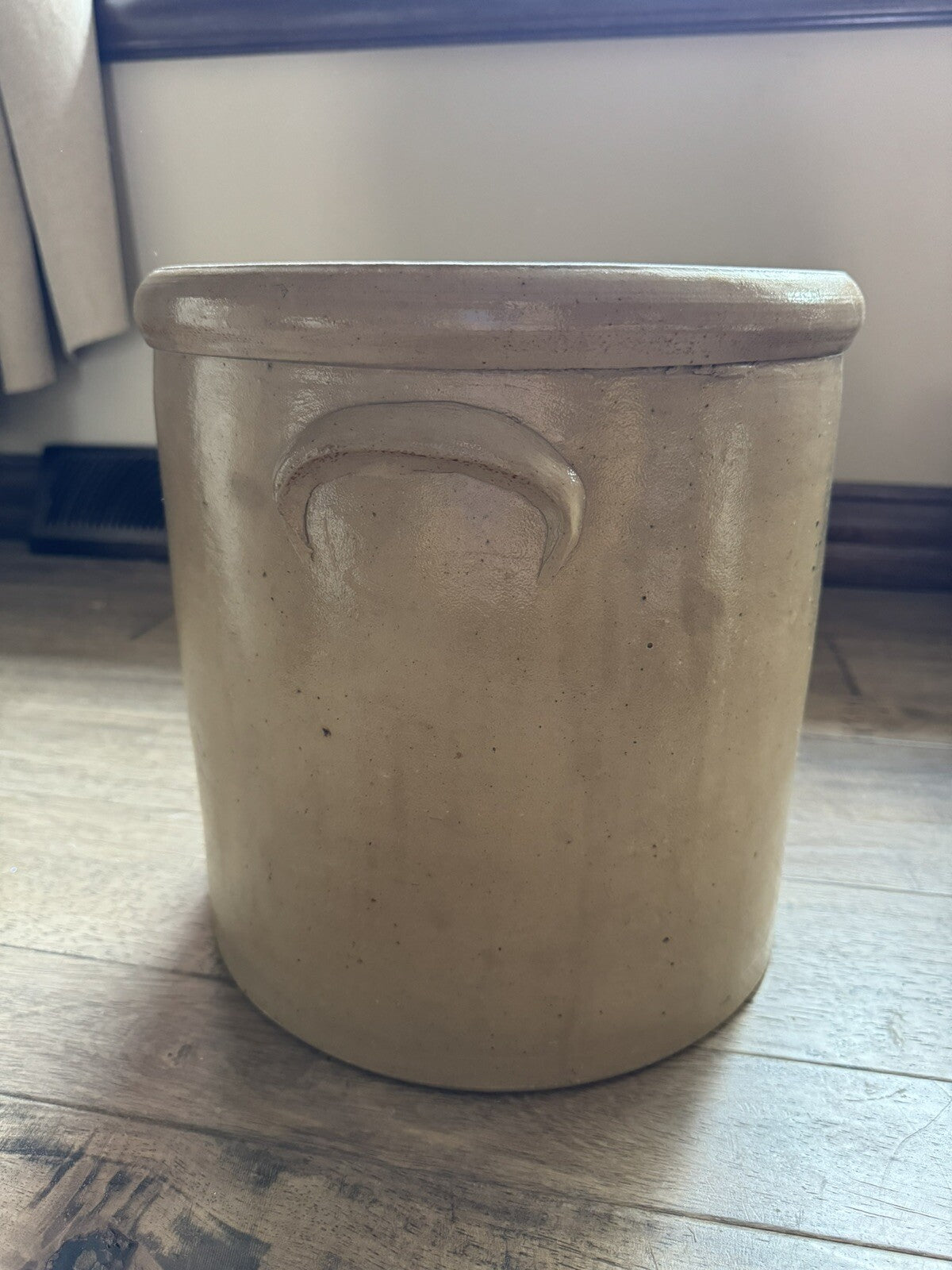 Primitive Antique Bee Sting Salt Glaze Stoneware Crock Cobalt Blue 4 Gal Handles