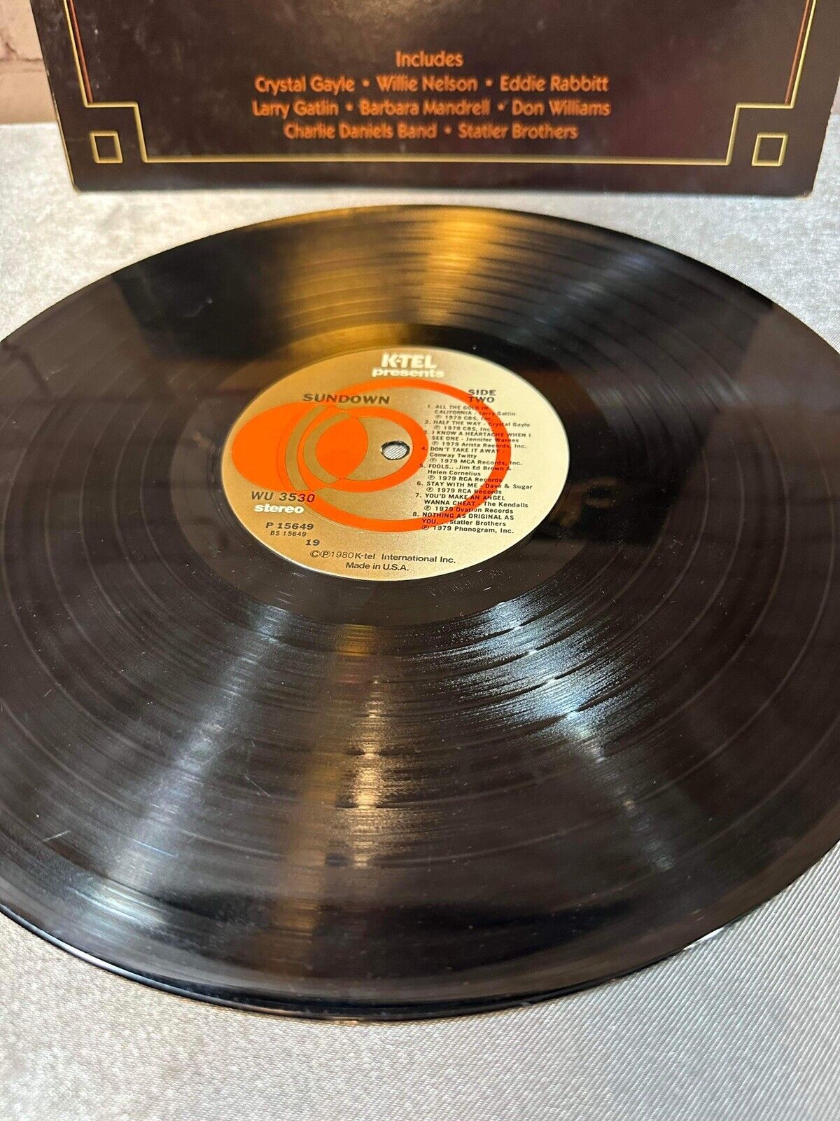 Sundown K-Tel LP 1980 Original Vinyl Album - Willie Nelson, Barbra Mandrell