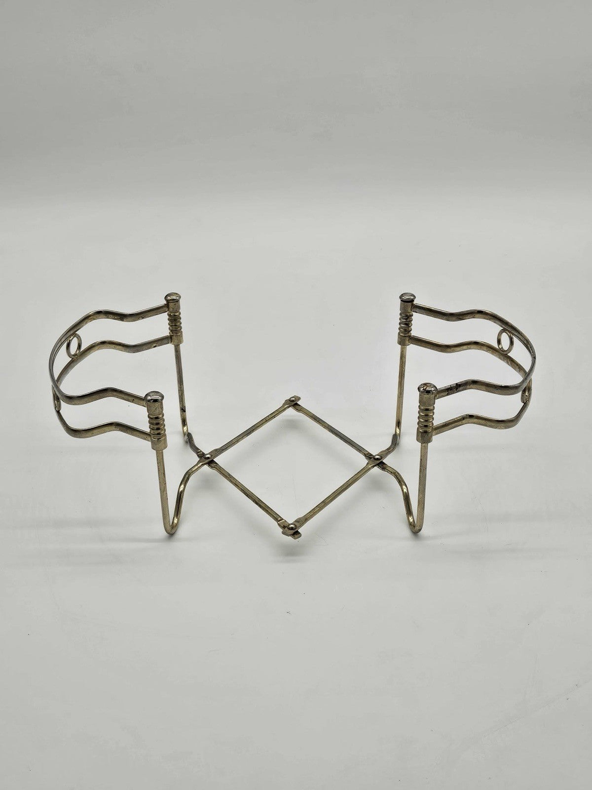 VINTAGE Expandable Metal Trivet Casserole/Dish Holder