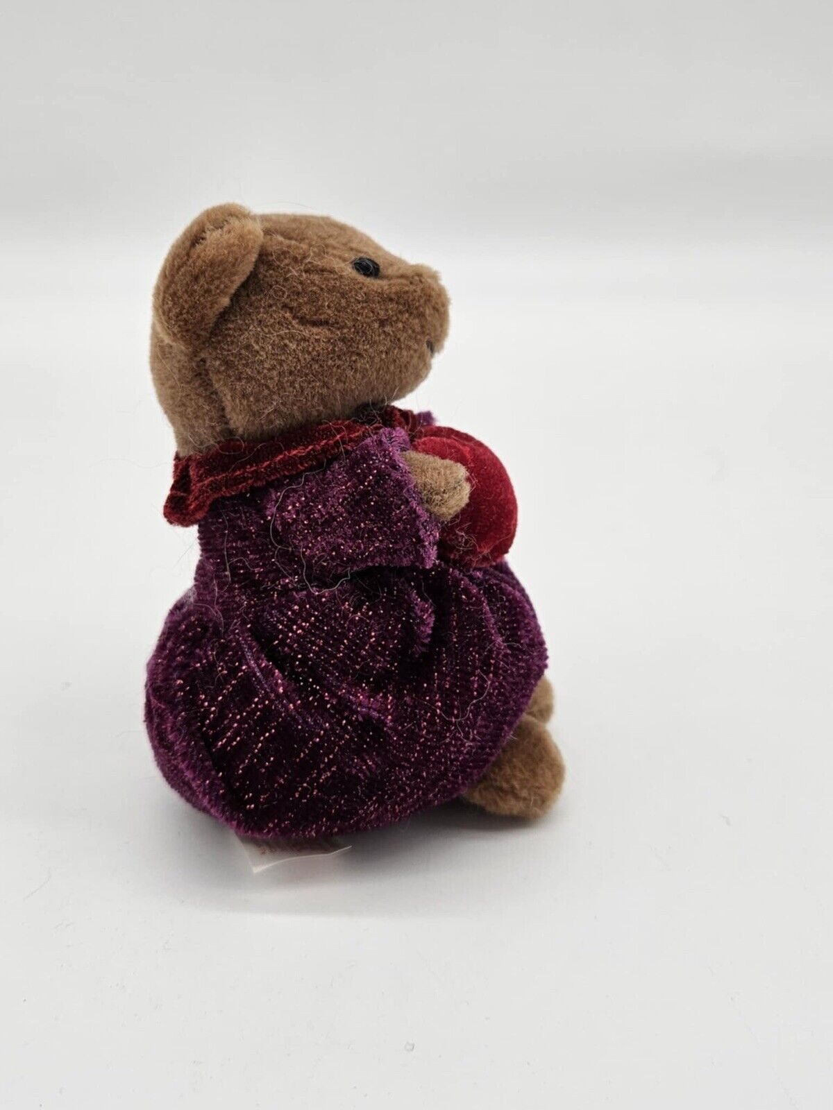 Russ Berrie plush glitter bear #4913, red & purple with heart