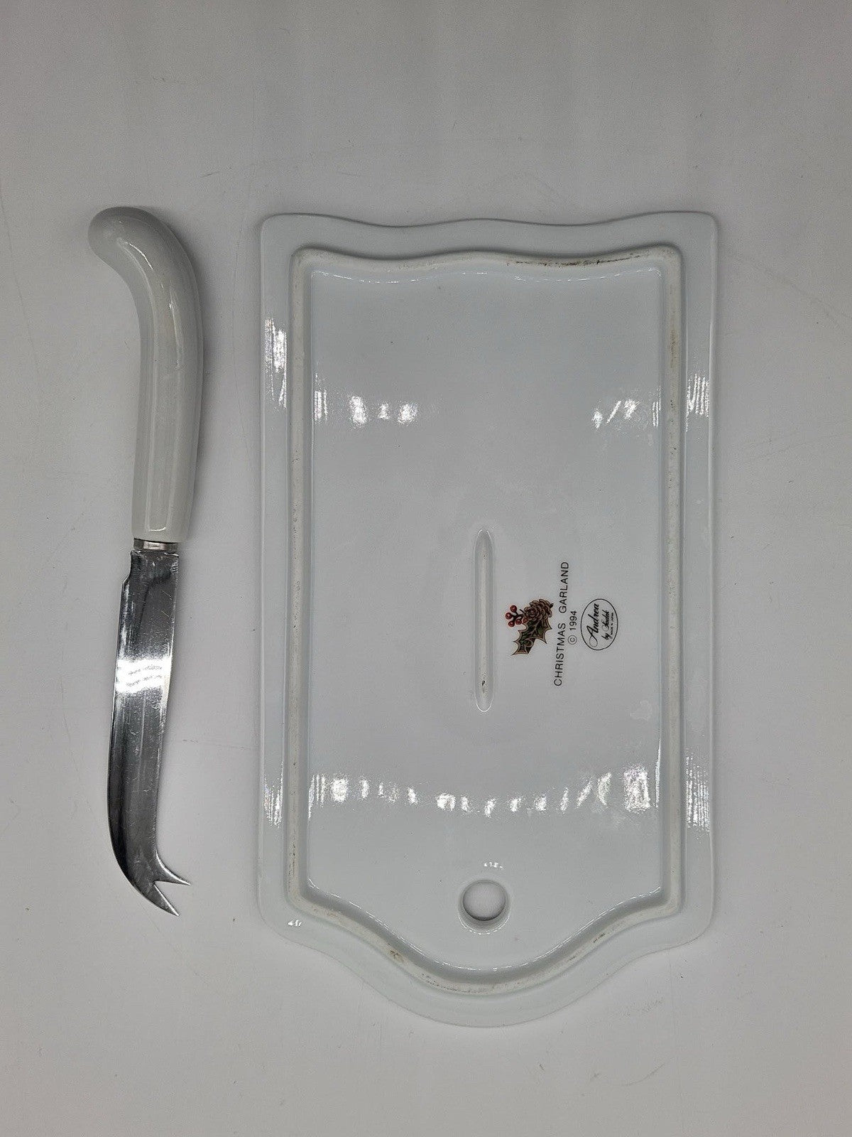 vintage porcelain ceramic cheese board gift tag shape holiday/christmas /box nib