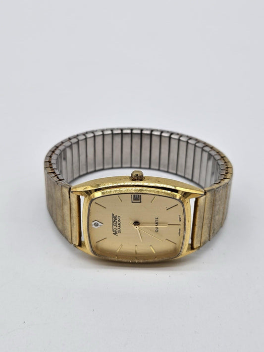 Vintage Nelsonic Quartz Watch Men Gold Tone Diamond Day Date Stretch
