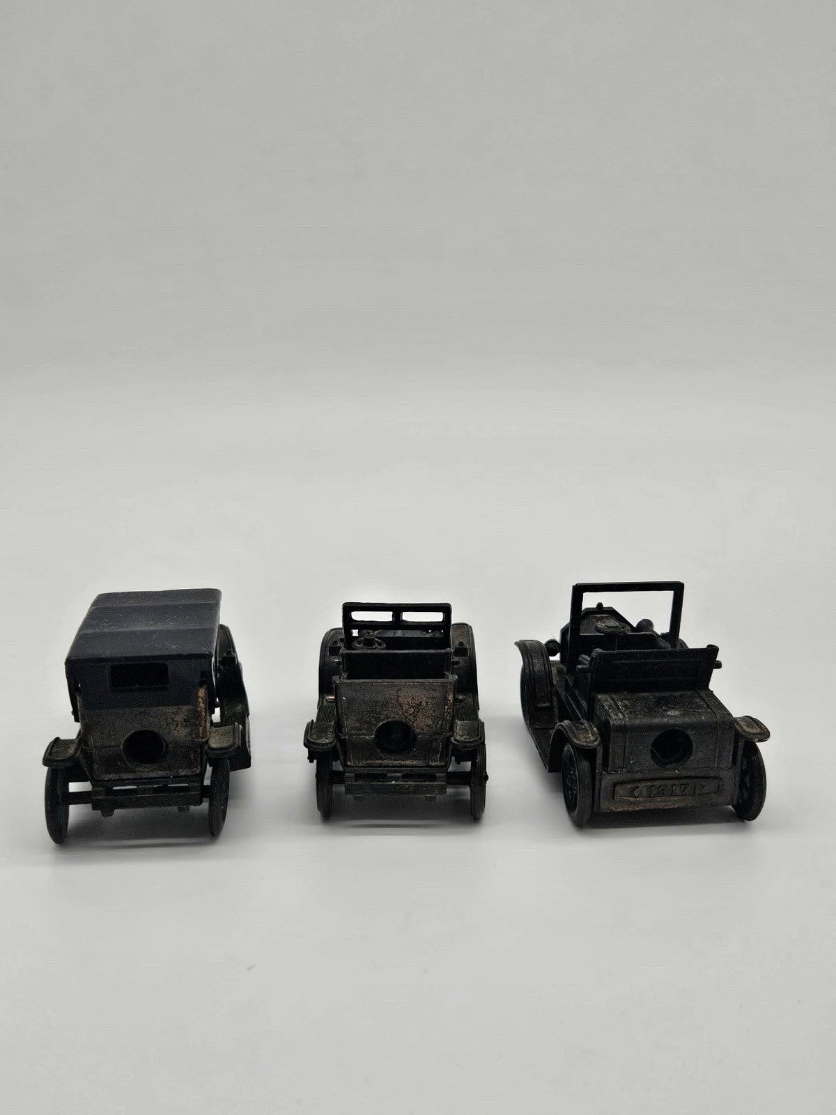 Antique Finished Die-cast Miniatures Pencil Sharpeners Lot Of 3 Antique Cars ￼
