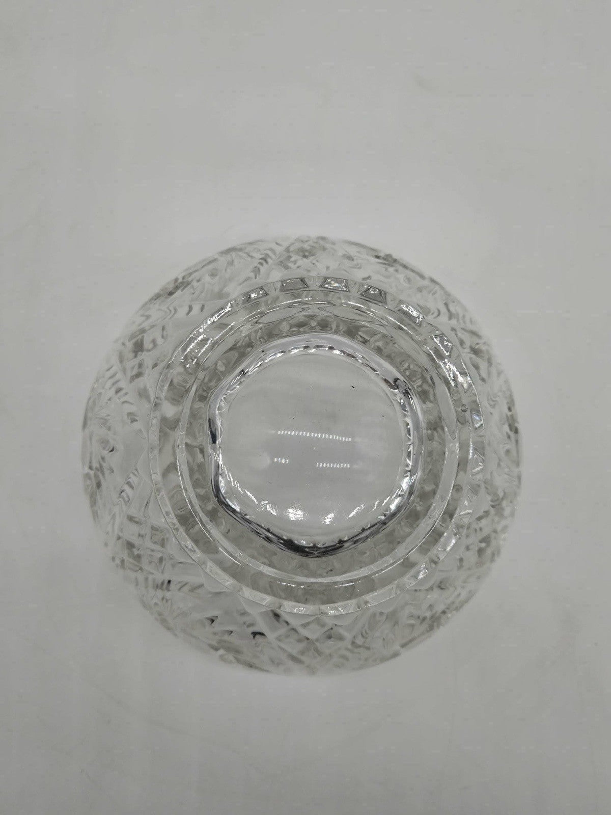 Lausitzer Pinwheel Star Pattern Crystal Bowl  Dish 8 in with Scallop Edge- heavy