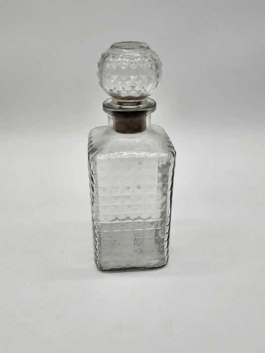 Vintage Heisey  Decanter Bottle,Stopper,Waffle & Diamond Pattern 1qt 1940’s
