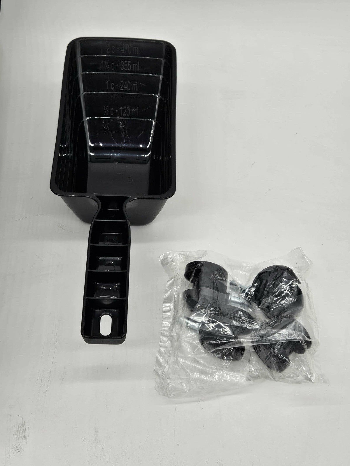 Rolling Storage Bin w/ Locking Lid, Measuring Scoop & Casters