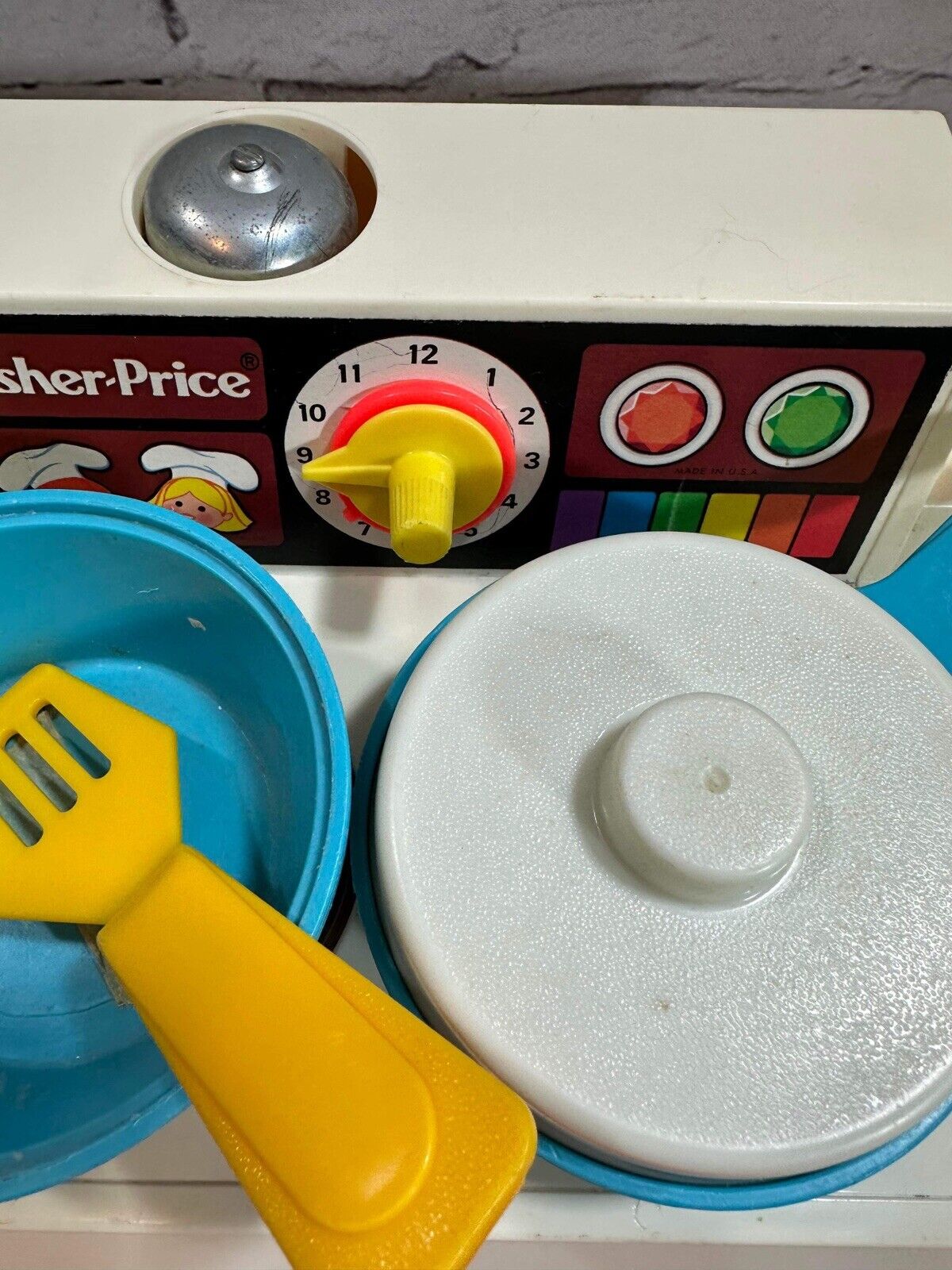 Vintage Fisher Price Fun With Food Magic Burner Stove & Sink Set