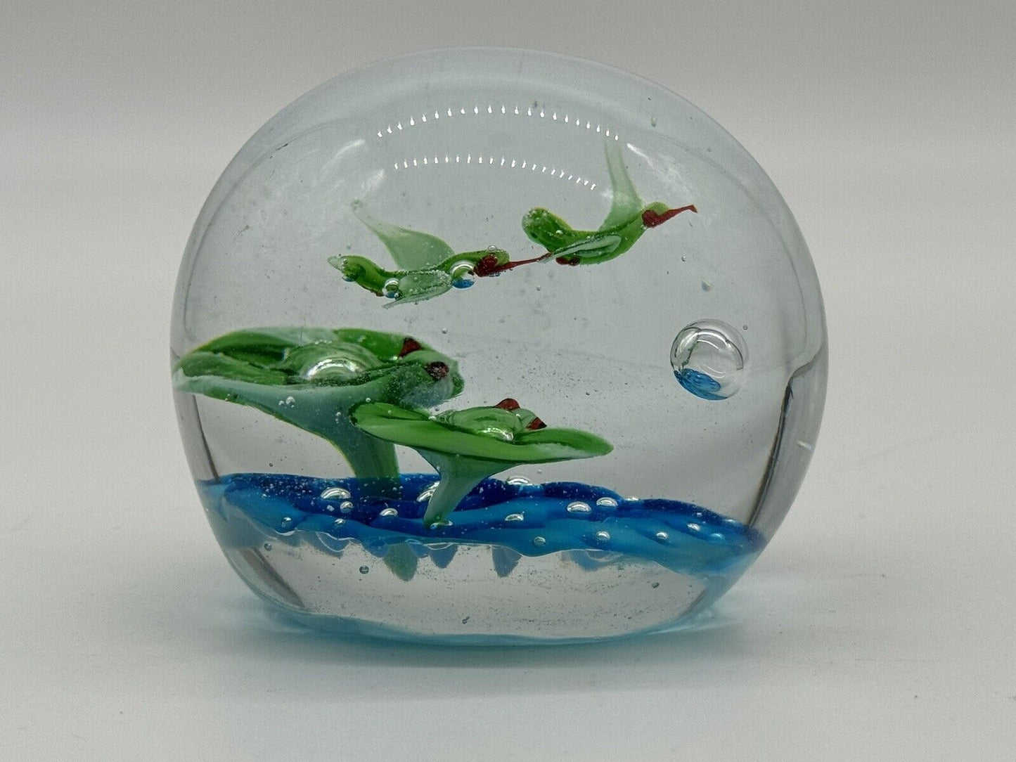 MURANO HAND MADE ART GLASS PAPERWEIGHT BLUE WITH GREEN BIRDS AND FROGS