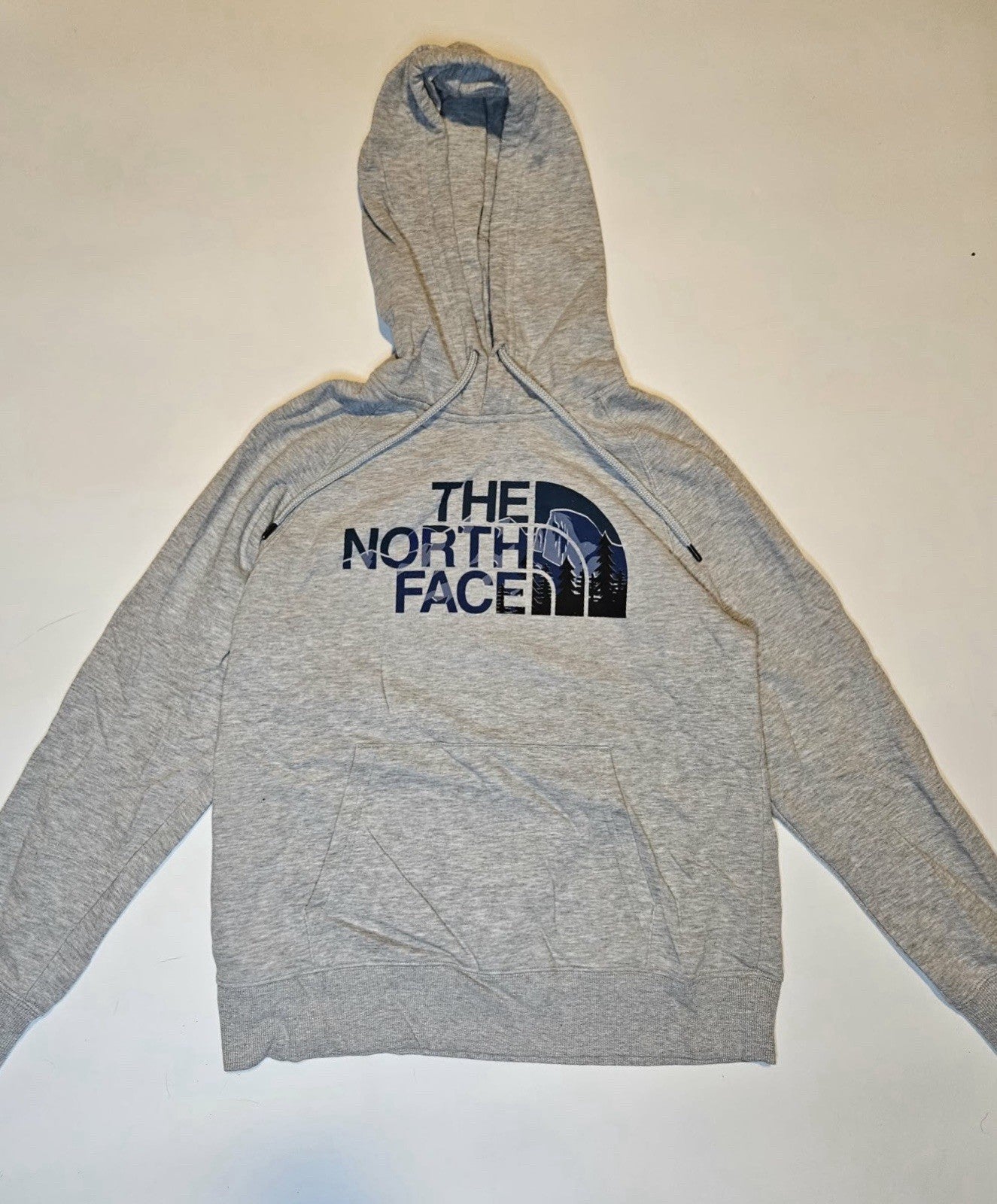 The North Face Women’s Gray Pullover Hoodie Logo Fleece Sweatshirt Size M