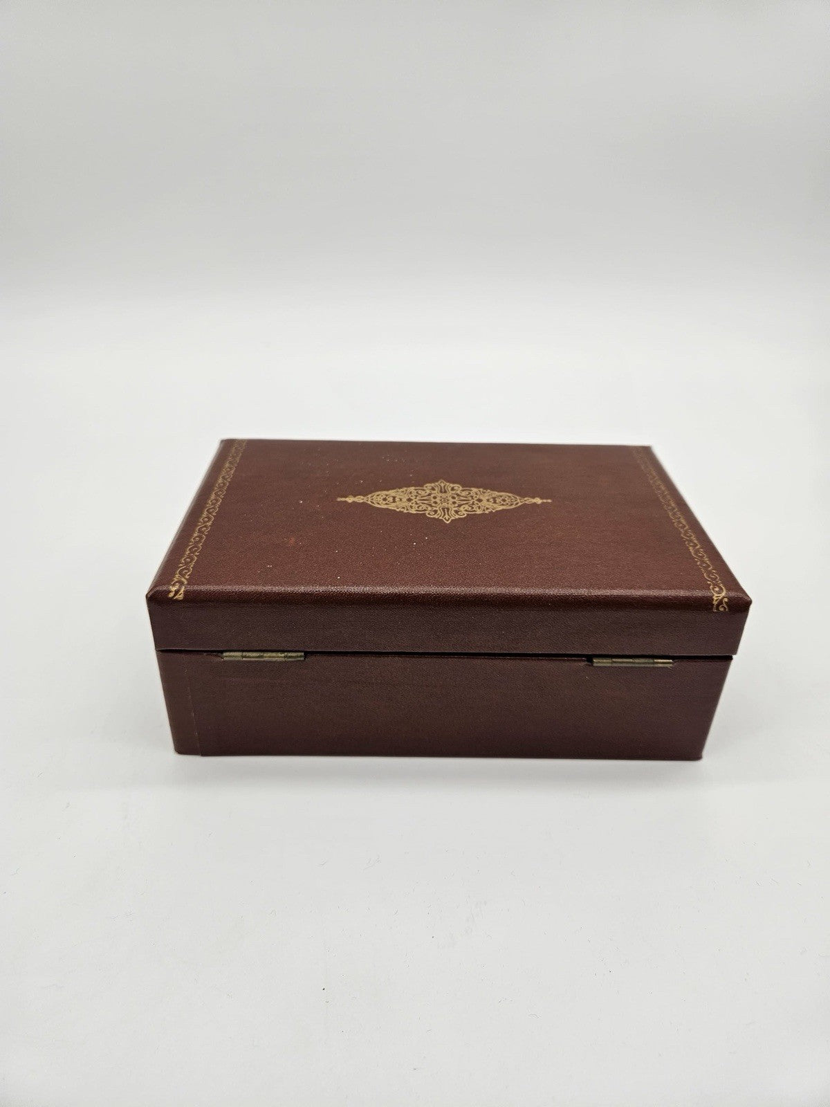 Vtg. Burgendy & Gold Leatherette Jewelry Music Box Red Burgundy Plush Lining VGG