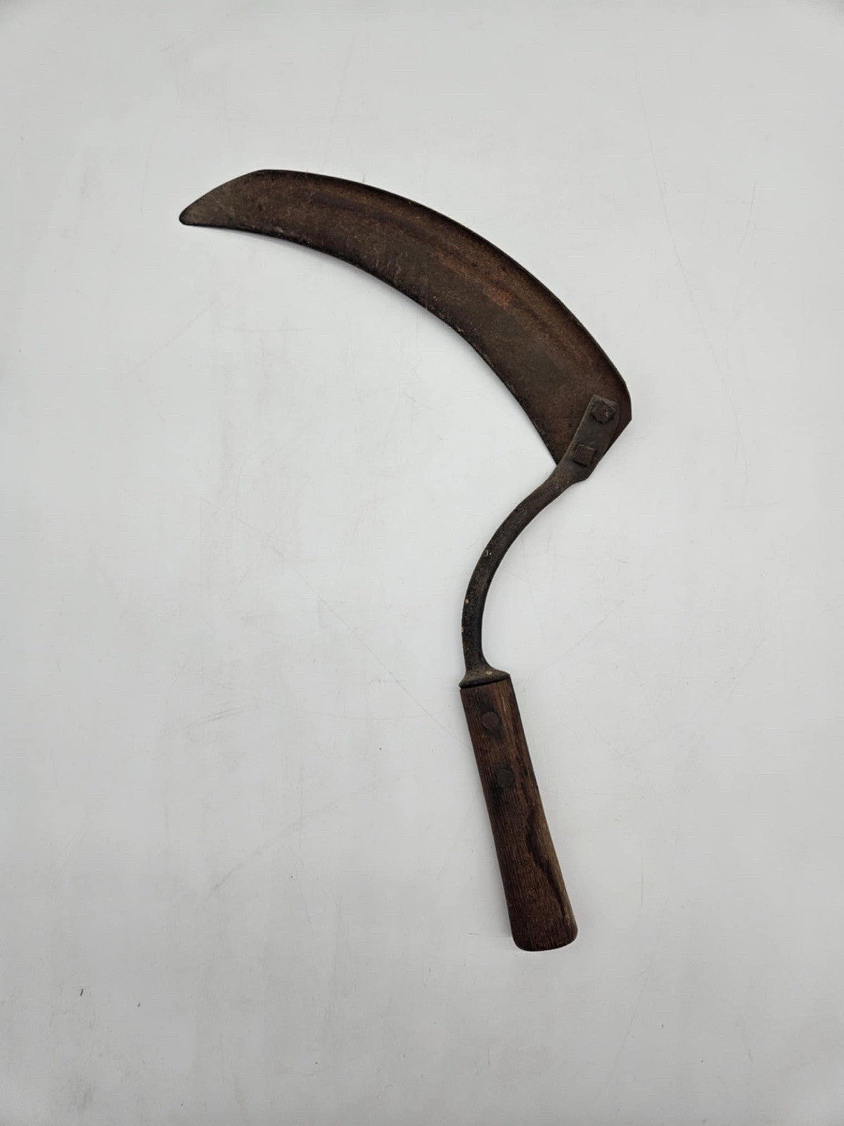 Vtg/Antique Farm Farming Hand Sickle SHARP BLADE WOOD  HANDLE Scythe