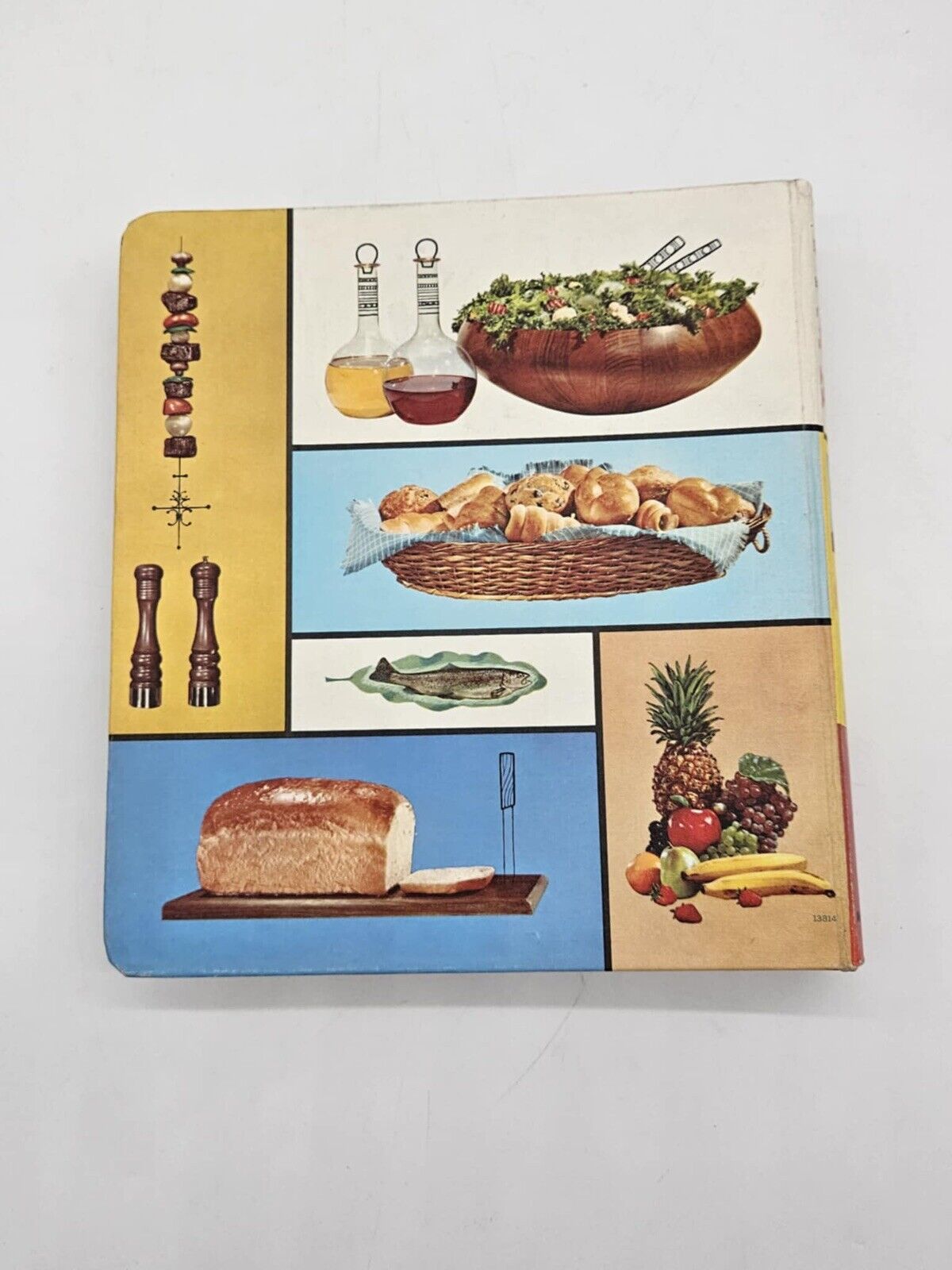 Vintage Betty Crocker's New Picture Cook Book - 1st Edition  2nd Print JB01