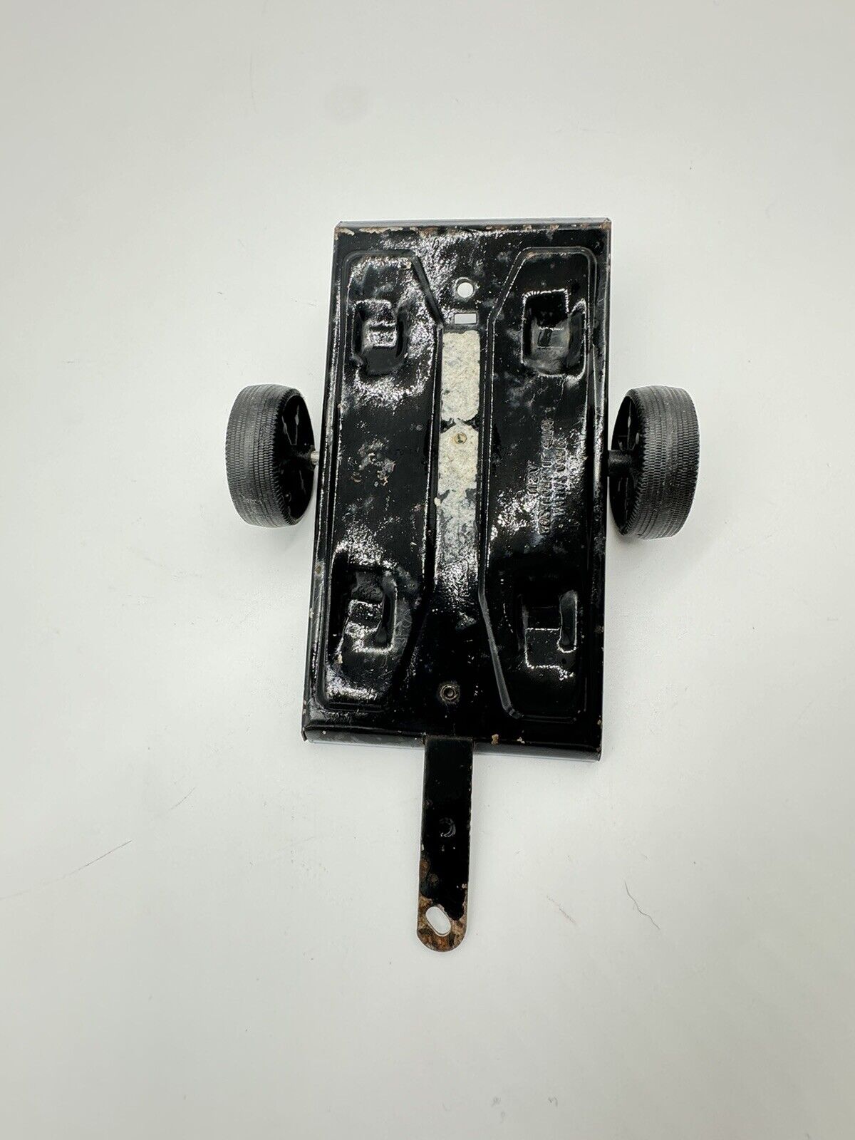 VINTAGE NYILNT METAL SHORT & LOW FLAT BED TRAILER