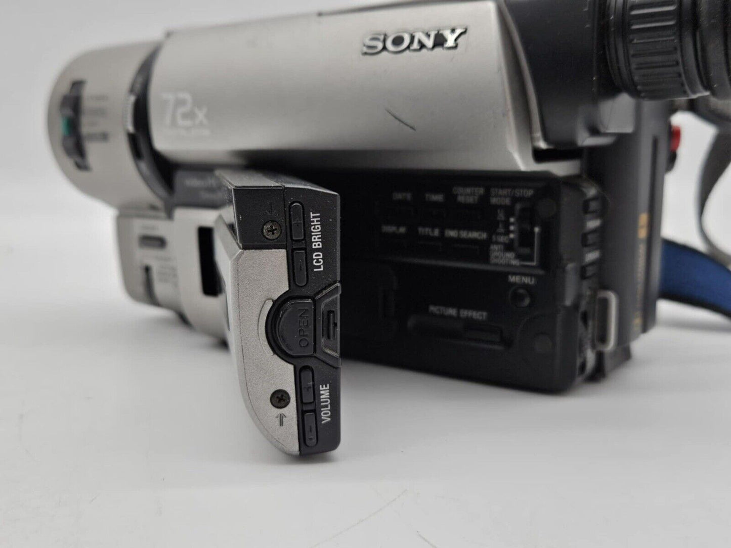 Sony Handycam Vision CCD-TRV615 Video Hi8 XR Nightvision Camcorder (JB01)