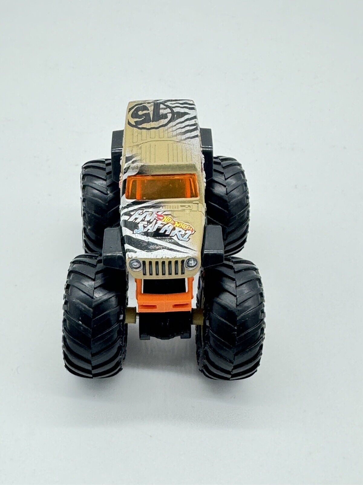 Lot of 8 Hot Wheels Monster Jam 1:64 Scale Trucks
