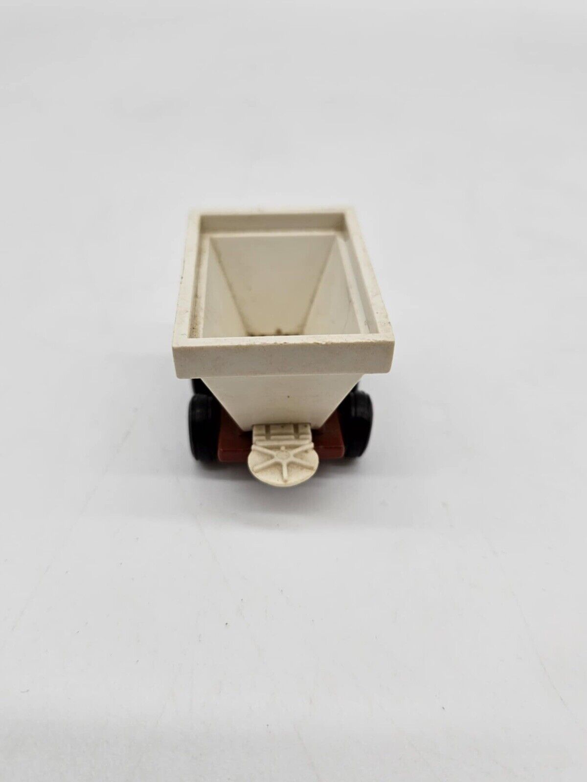 Vintage ERTL Wagon Trailer Hay Barge Farming Manufacturing Diecast 1:64 LOT