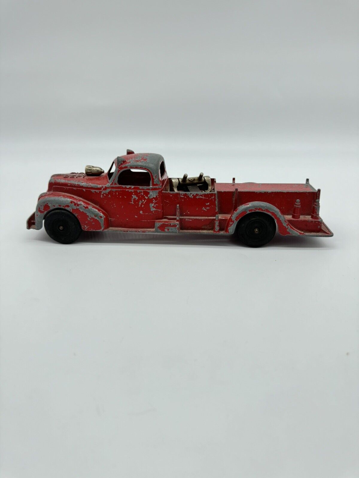 HUBLEY KIDDIE TOY #472  Die Cast Metal Fire Engine Truck USA Original Paint