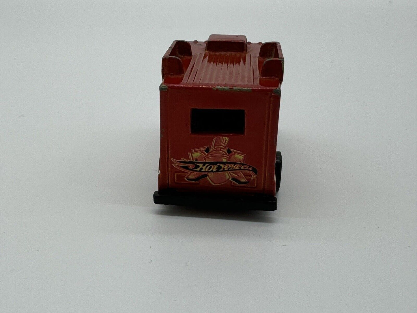 Hot Wheels Good Humor Truck Red Mattel Diecast 1:64 DJ 2004