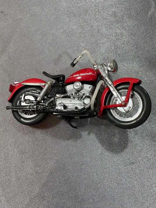 2010 Maisto  1952  K Model Harley-Davidson Motor Cycles  Die-Cast 1:18 VCTY 002