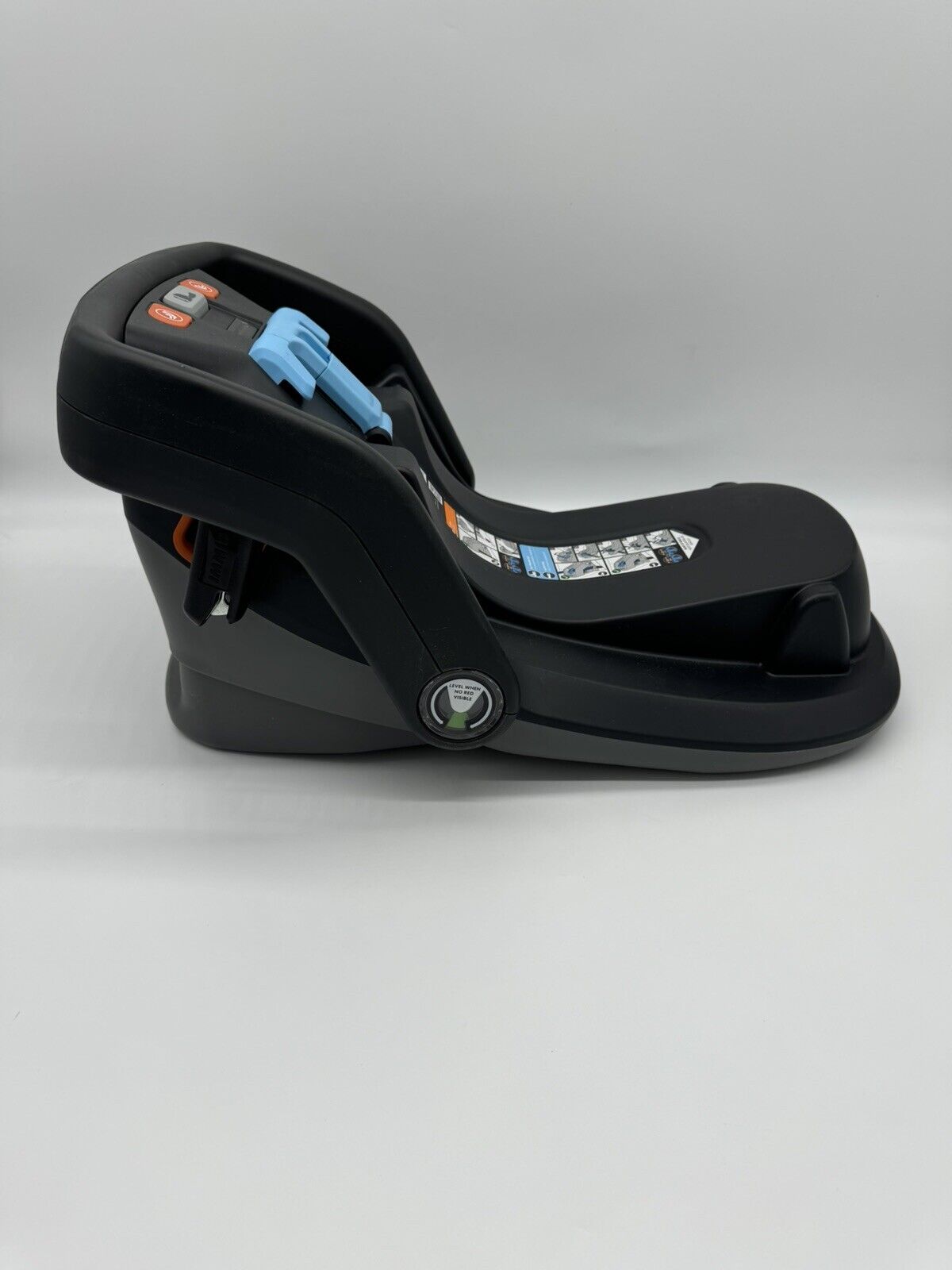 NEW UPPABABY MESA INFANT CAR SEAT BASE MESA & MESA V2 0262