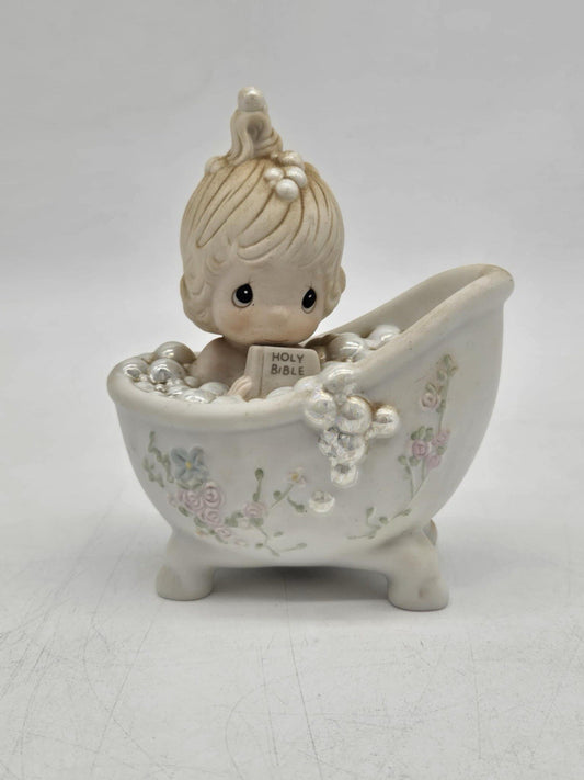 Vintage Precious Moments 1985 He Cleansed My Soul Bathtub Porcelain Figure!! ^0^