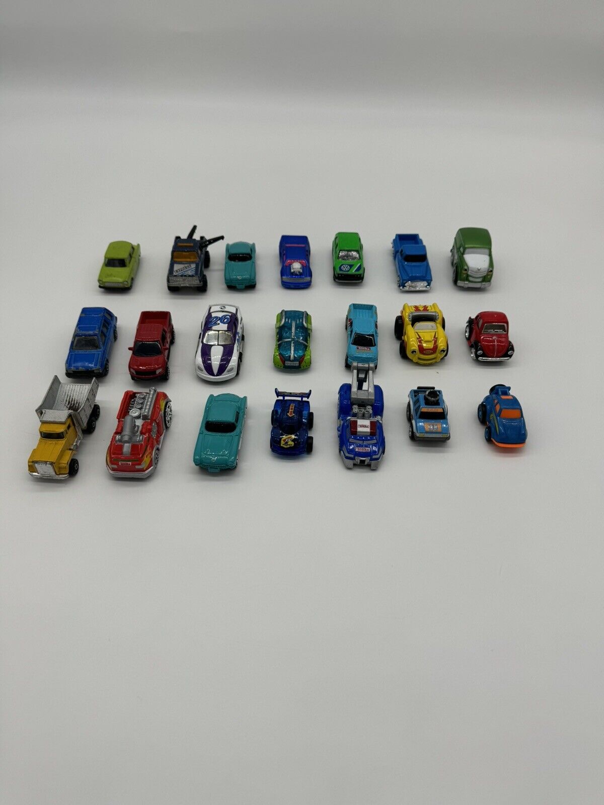 Lot of 21 Vintage Maisto Diecast Toy Cars