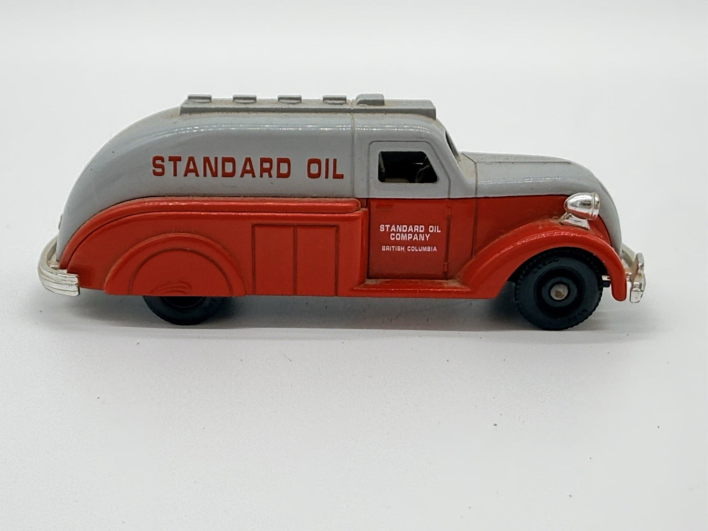 Chevron Lledo Standard Oil CO British Columbia Vintage Style Truck