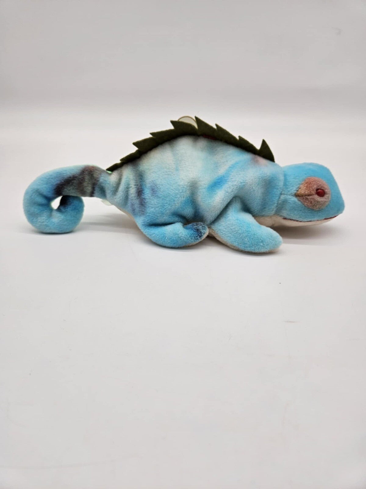 Ty Beanie Baby 9 inch TieDye Rainbow “Iggy” 1997 Rare Retired August 12 Birthday