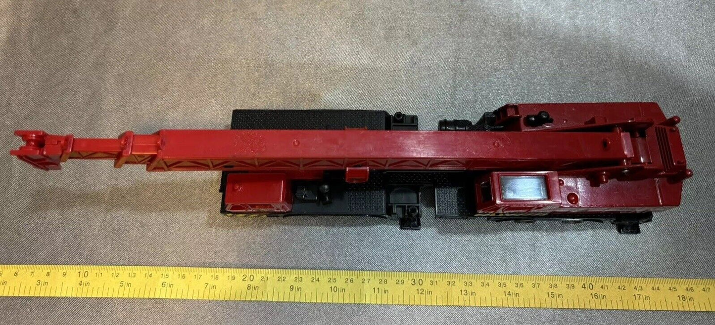 A-DS FIRE DEPT. 012 MOBILE CRANE TRUCK 12" LONG 76101 Station 005