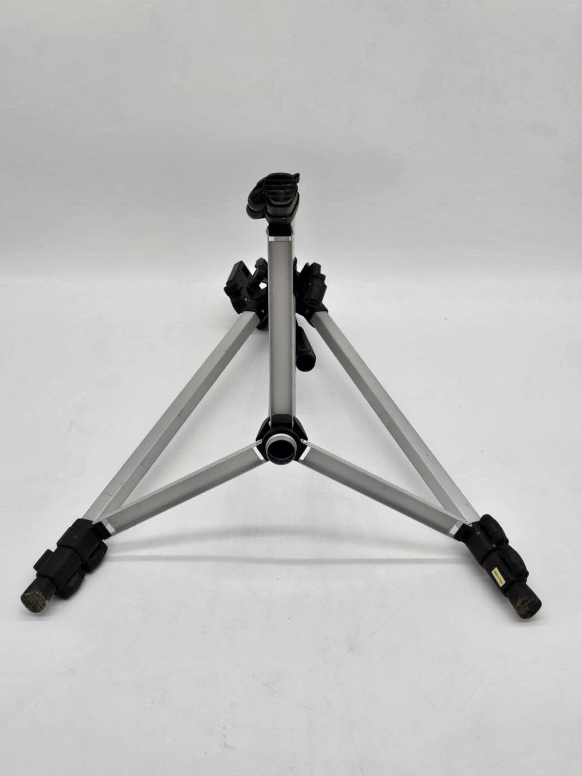 Kodak LIGHT ALUMINUM TRIPOD ~ Max Height of 54”